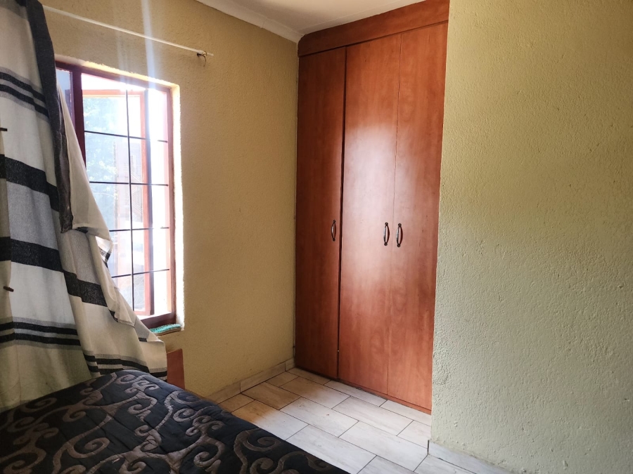 2 Bedroom Property for Sale in Rustenburg Central North West